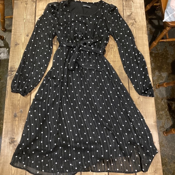 SHEIN Dresses & Skirts - LAST CHANCE ITEM - Black Dress with White Polka Dots Size Small